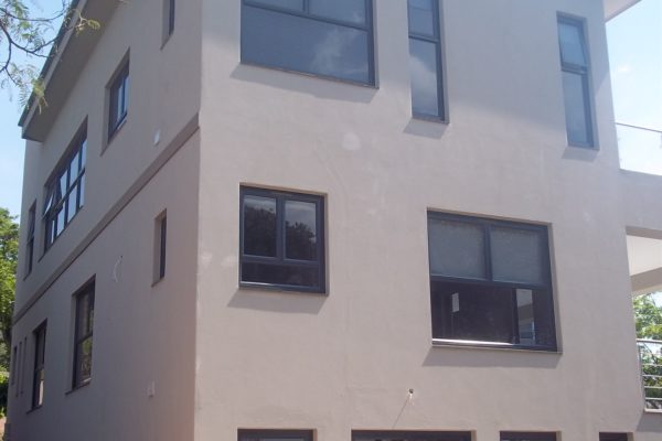 aluminum windows Aluminum doors
