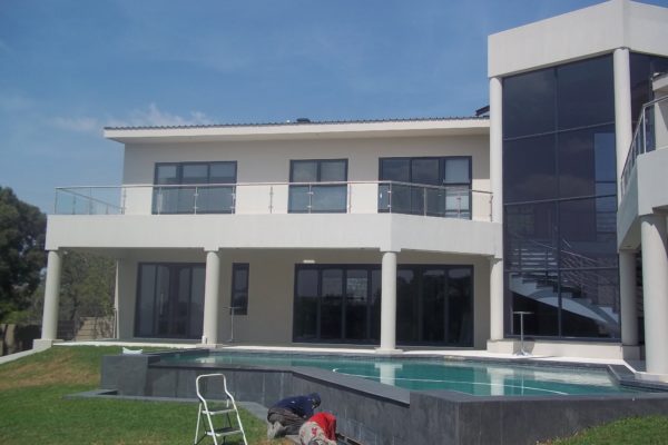 aluminum windows Aluminum doors