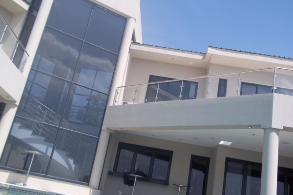 aluminum windows Aluminum doors