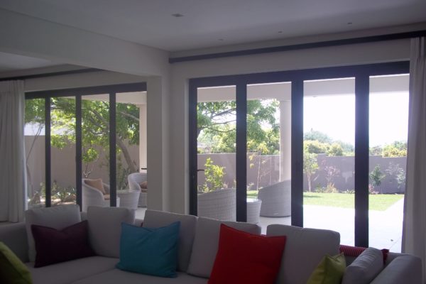 aluminum windows Aluminum doors