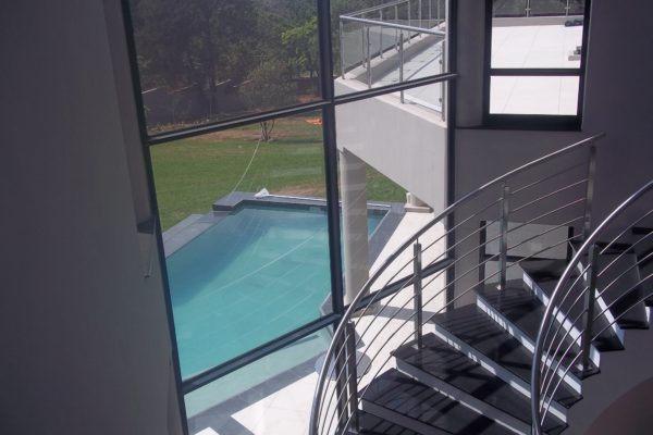 aluminum windows Aluminum doors
