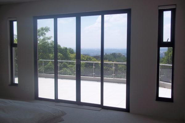 aluminum windows Aluminum doors