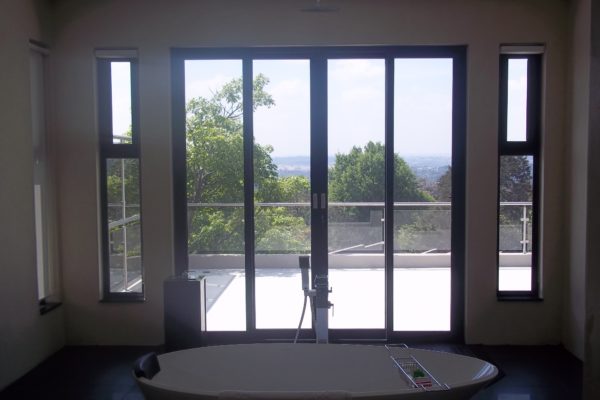 aluminum windows Aluminum doors