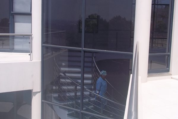 aluminum windows Aluminum doors