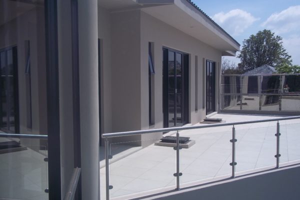 aluminum windows Aluminum doors
