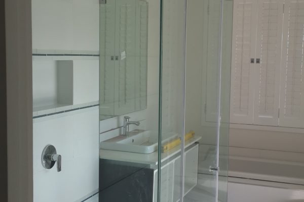 frameless showers