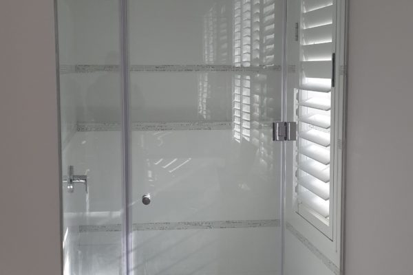 frameless showers