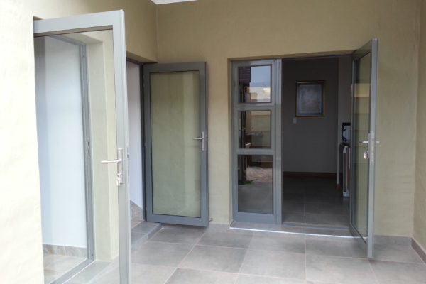 aluminum windows aluminum doors