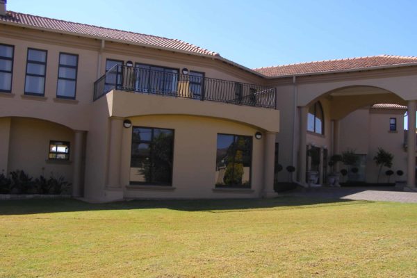aluminum windows Aluminum doors