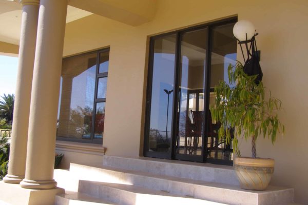 aluminum windows Aluminum doors