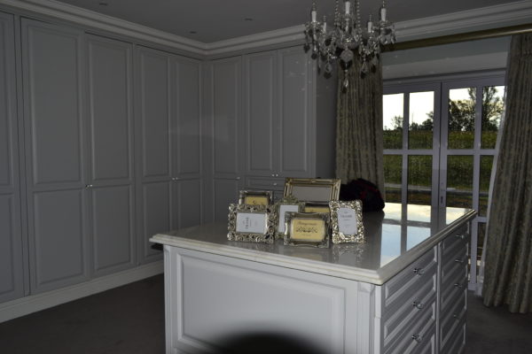 aluminum windows Aluminum doors