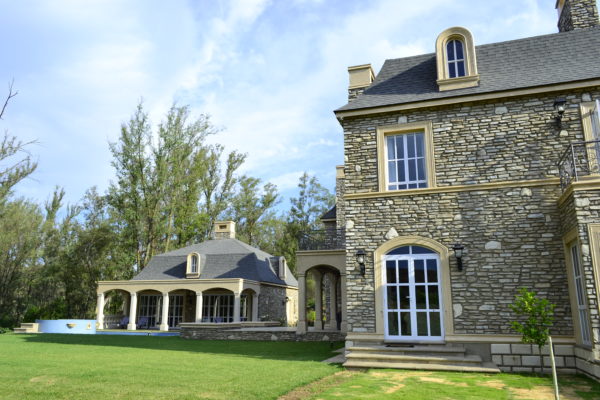 aluminum windows Aluminum doors
