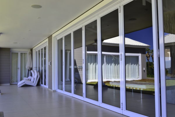 aluminum windows Aluminum doors