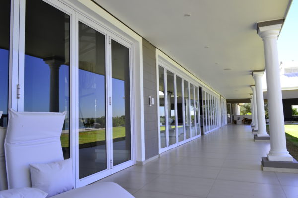 aluminum windows Aluminum doors