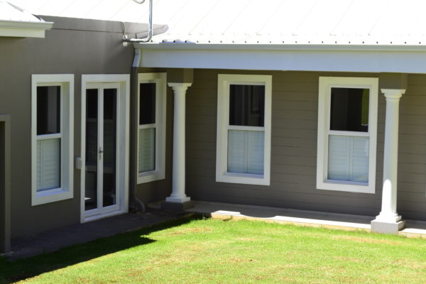 aluminum windows Aluminum doors