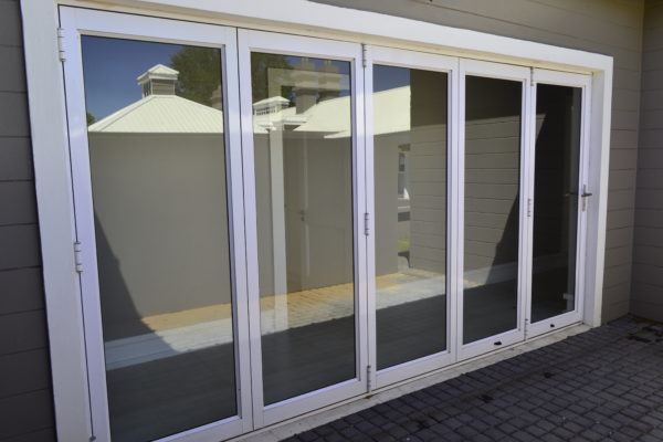 aluminum windows Aluminum doors
