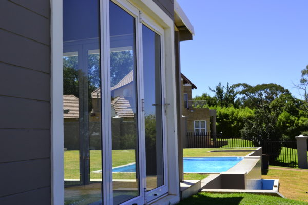 aluminum windows Aluminum doors