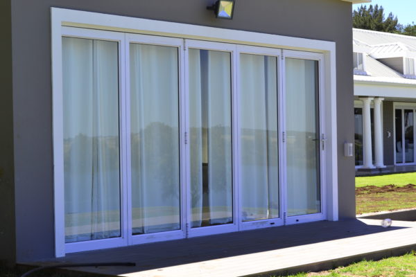 aluminum windows Aluminum doors