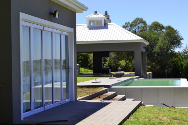 aluminum windows Aluminum doors