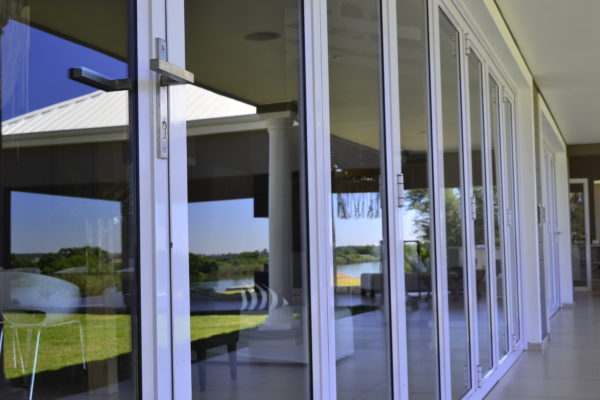 aluminum windows Aluminum doors