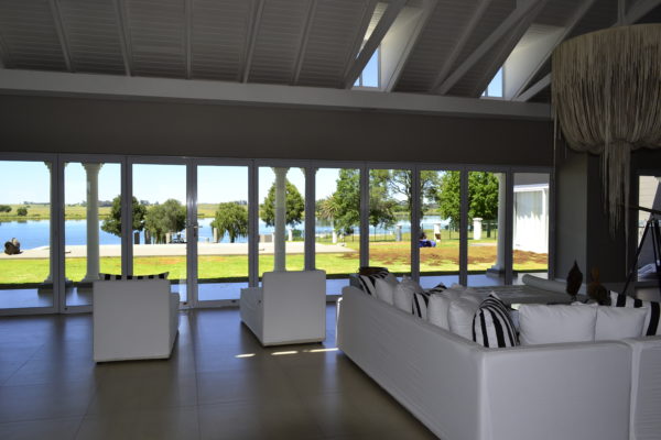 aluminum windows Aluminum doors