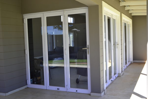 aluminum windows Aluminum doors