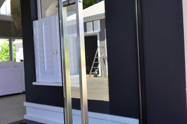aluminum windows Aluminum doors