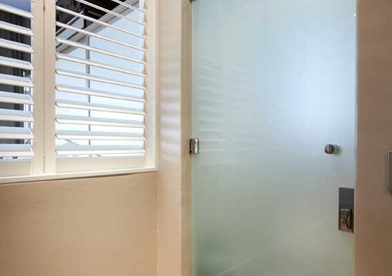 aluminum windows Aluminum doors