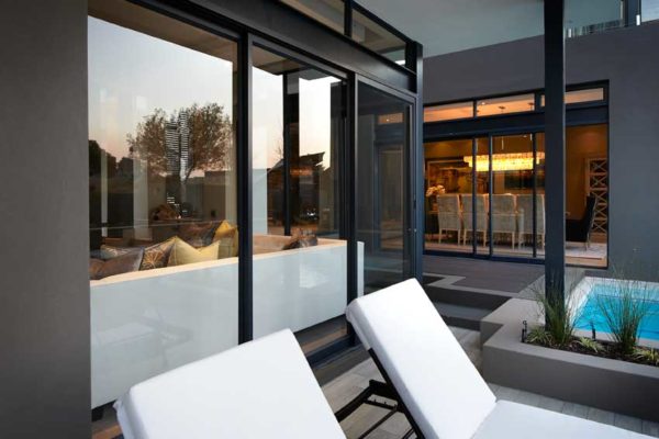 aluminum windows Aluminum doors