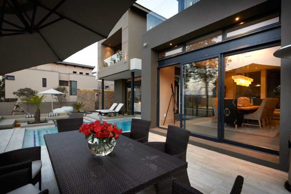 aluminum windows Aluminum doors