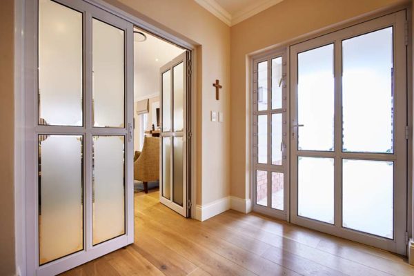 aluminum windows Aluminum doors
