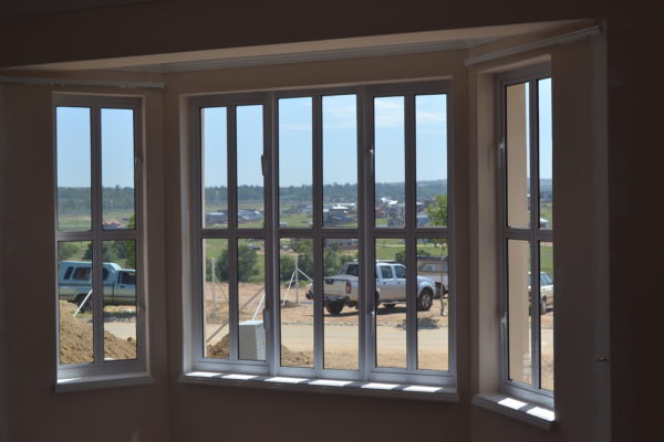 aluminum windows Aluminum doors