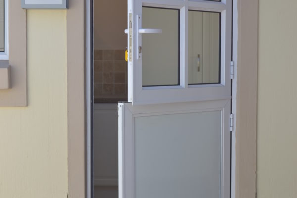 aluminum windows Aluminum doors