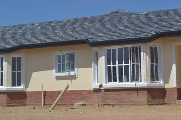 aluminum windows Aluminum doors