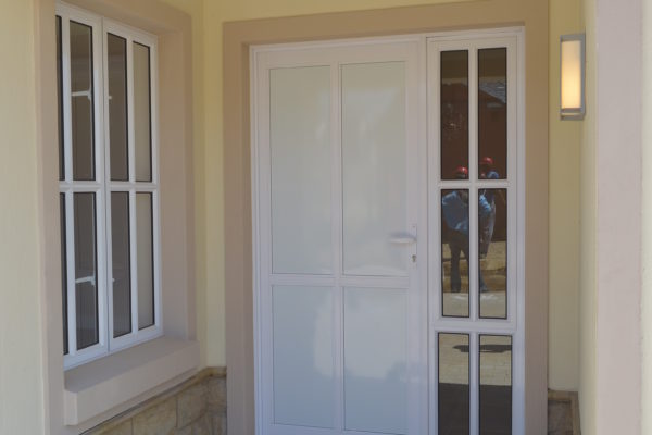 aluminum windows Aluminum doors
