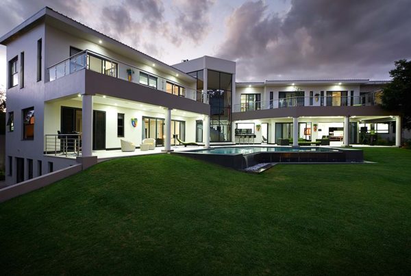 aluminum windows Aluminum doors