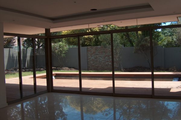 aluminum windows Aluminum doors