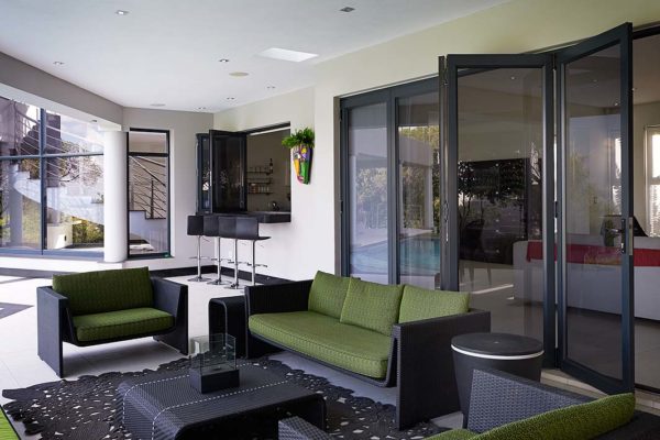 aluminum windows Aluminum doors