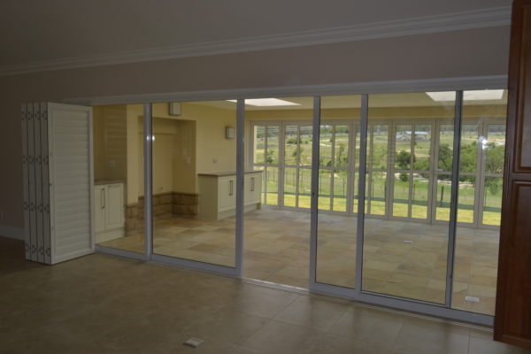 aluminum windows Aluminum doors