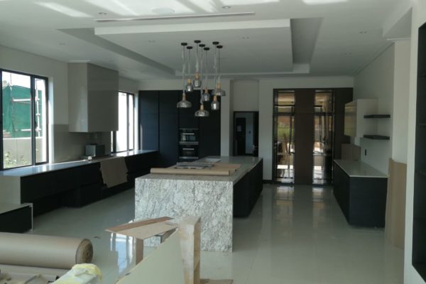 aluminum windows Aluminum doors