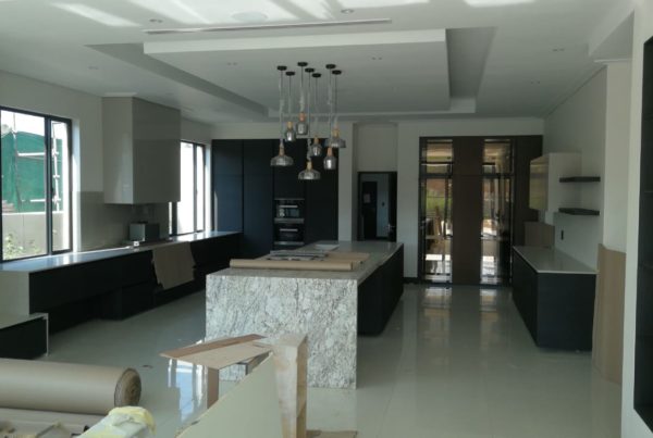 aluminum windows Aluminum doors