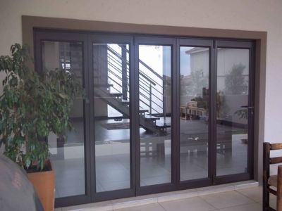 aluminium folding doors