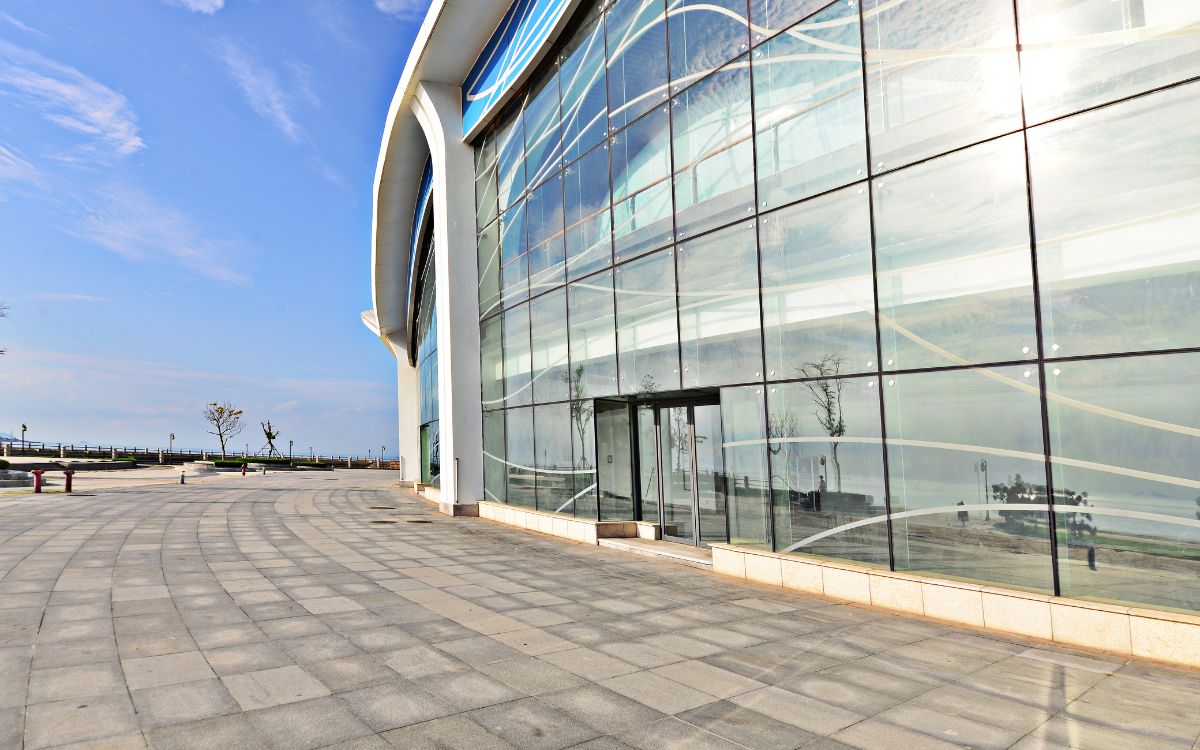 aluminum shop front